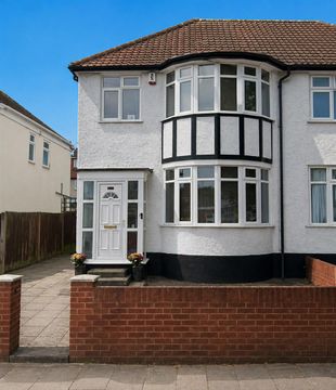 Sudbury Heights Avenue, Greenford UB6, Studio to rent