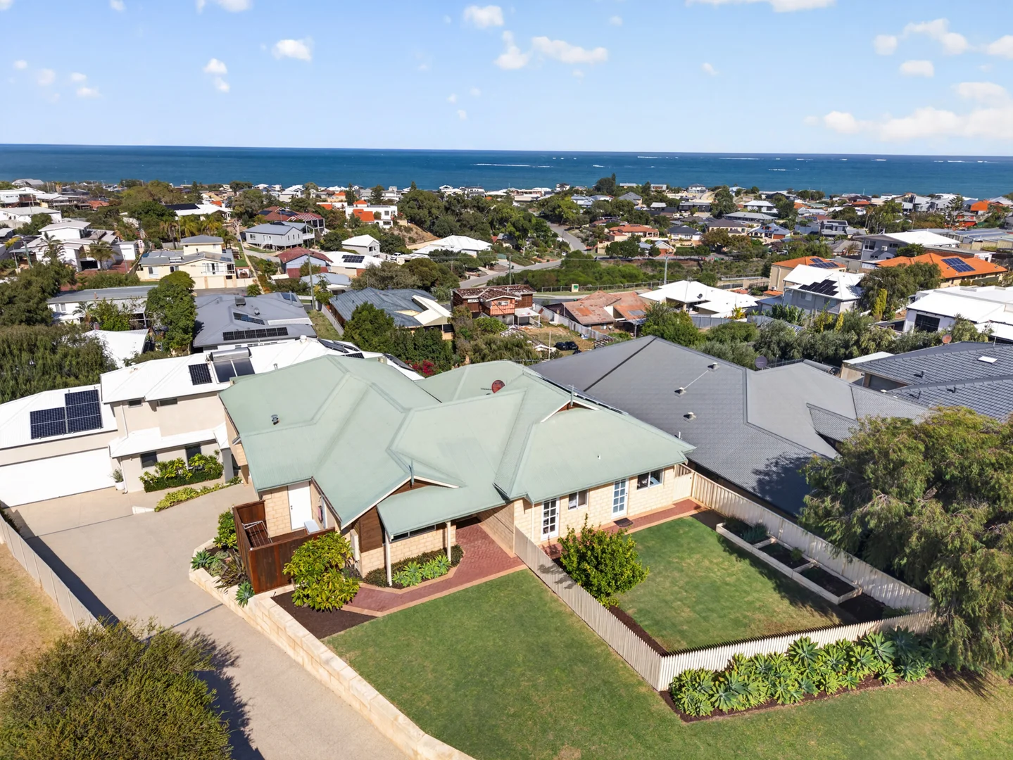 Additional image 29 of 18 Cox Crescent, Quinns Rocks WA 6030