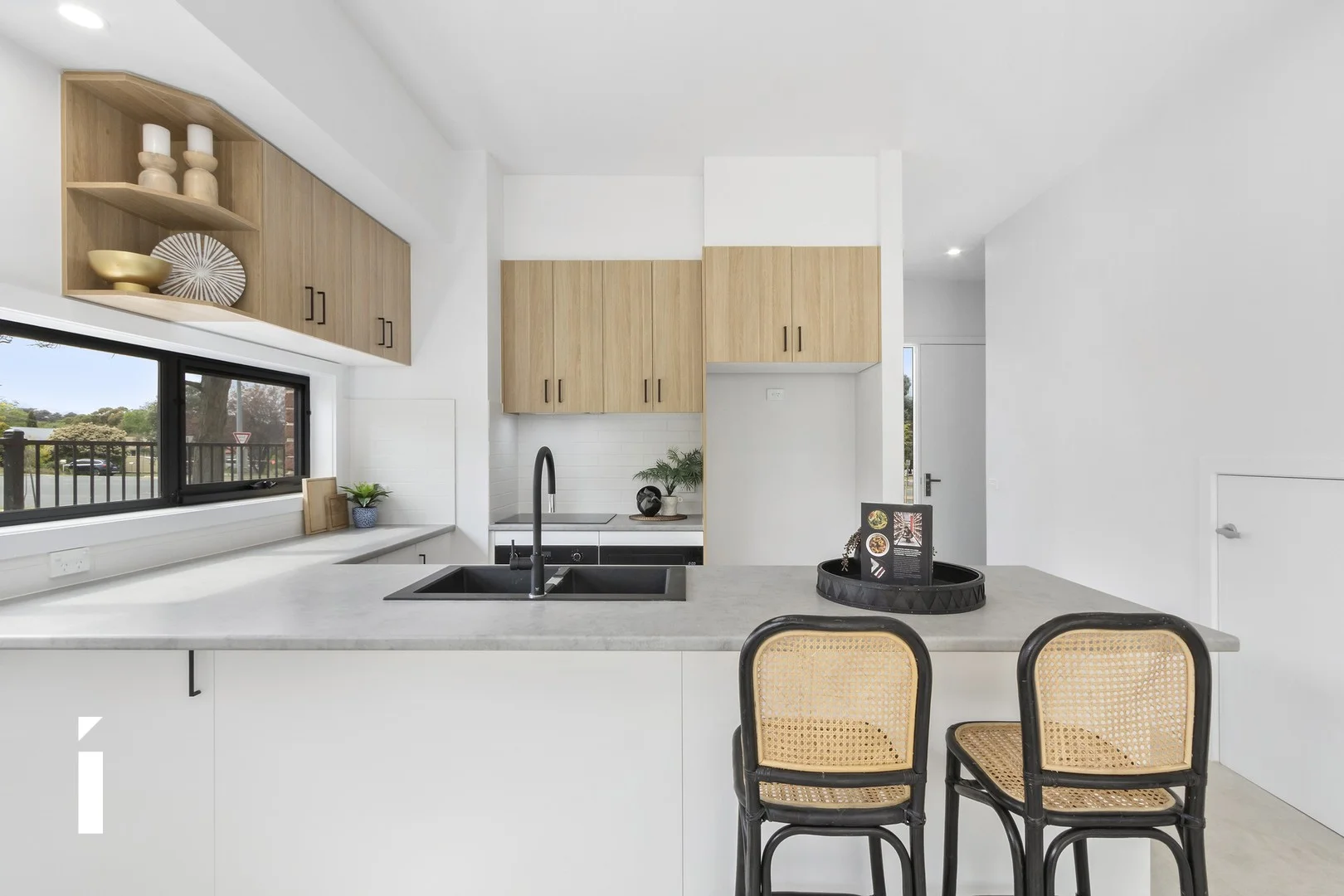 Additional image 4 of 6/110 Livingston Avenue, Kambah ACT 2902
