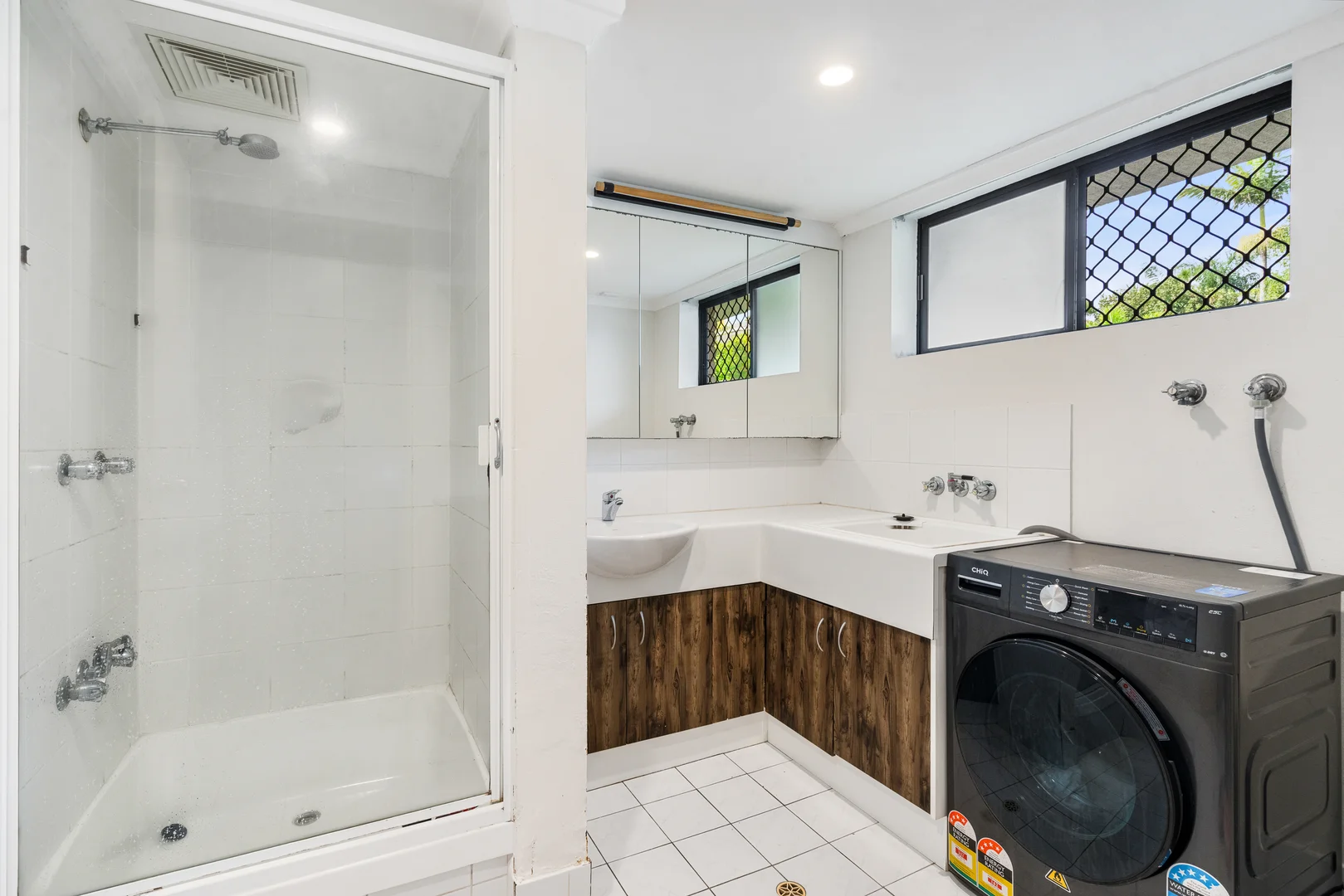 Additional image 11 of 2/60 Sarawak Avenue, Palm Beach QLD 4221
