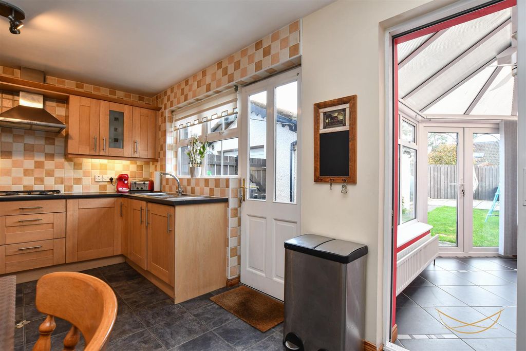 Additional image 16 of 3 bed semi-detached house for saleHuntingdale Crescent, Ballyclare BT39