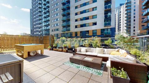 Vallea Court, 1 Redbank, Green Quarter M4