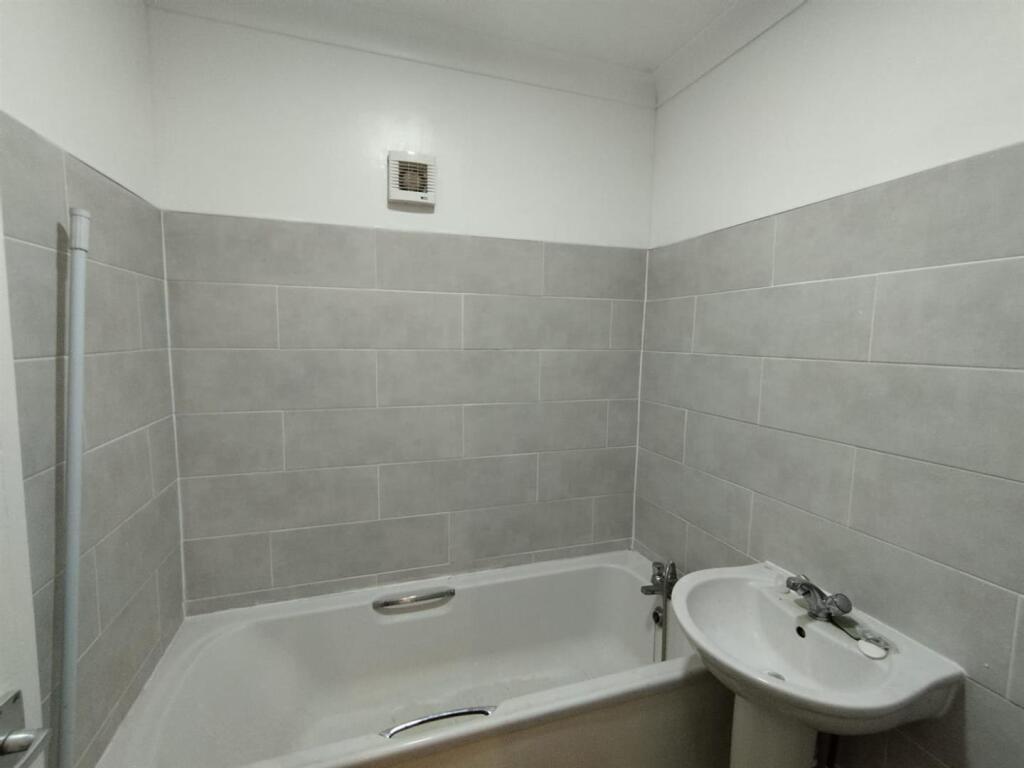 Additional image 2 of Halesowen Street, Rowley Regis