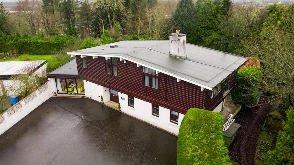 5 bed detached house for saleTorphichen, Bathgate EH48 photo 2