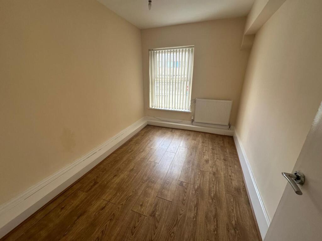 Additional image 5 of d Lyndon, West Bromwich
