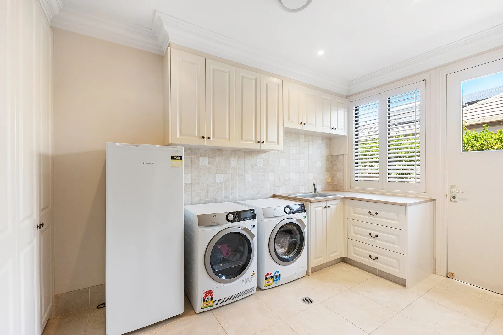 Additional image 17 of 6 Chantilly Close, Benowa QLD 4217