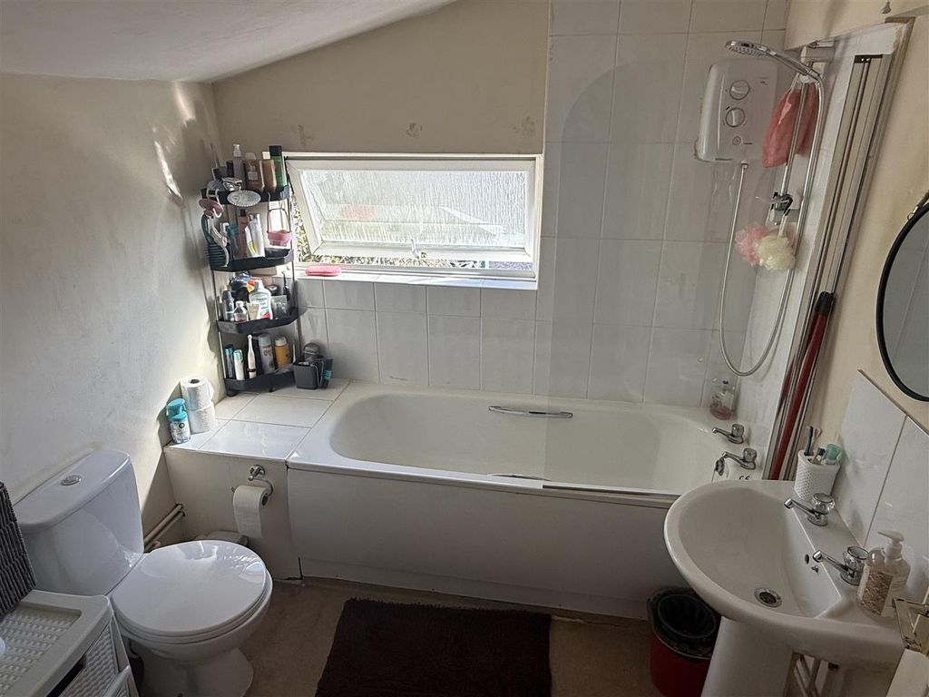 Additional image 14 of 2 bed flat for saleTaverners Road, Peterborough PE1
