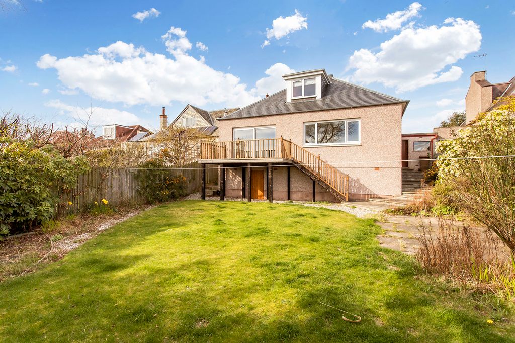 Additional image 27 of 4 bed detached bungalow for sale11 Craigmount Terrace, Corstorphine, Edinburgh EH12
