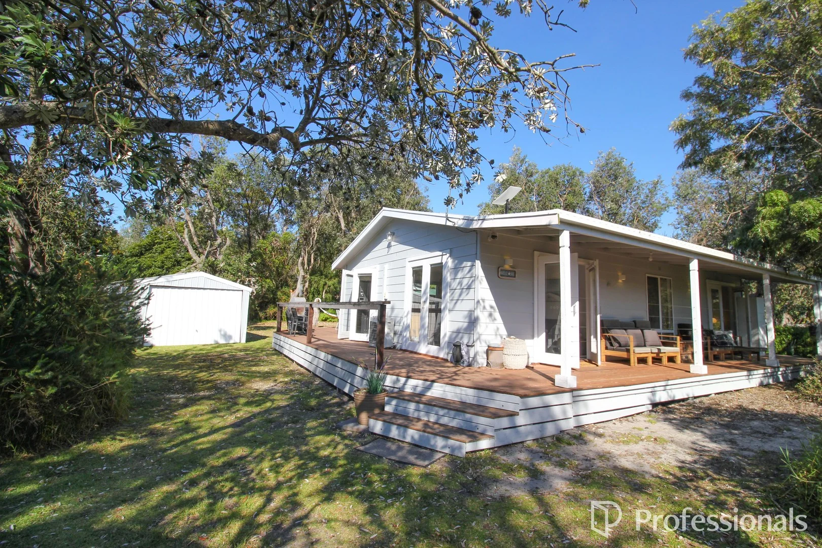 11 Macassar Crescent, The Honeysuckles VIC 3851