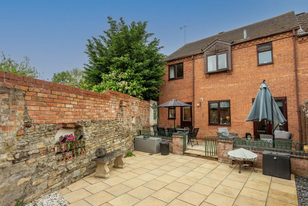 Orchard Close, Bidford-on-Avon, Alcester, B50 photo 2