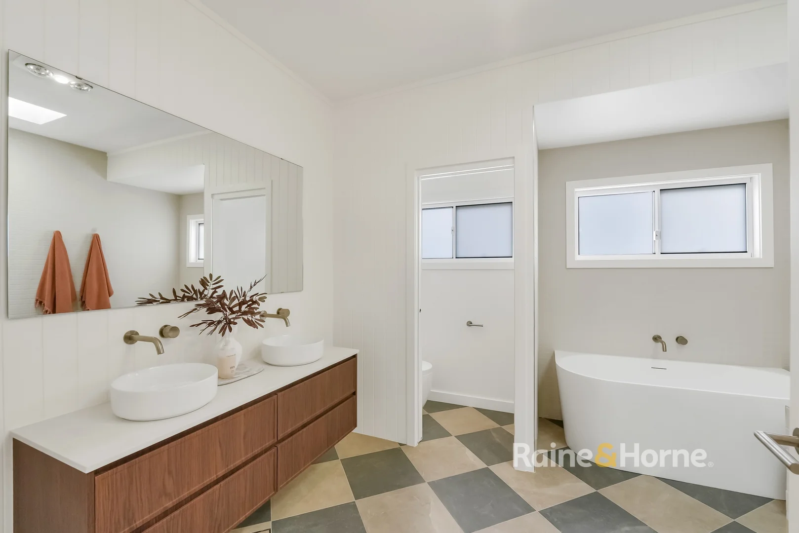 Additional image 12 of 10 Collareen Street, Ettalong Beach NSW 2257