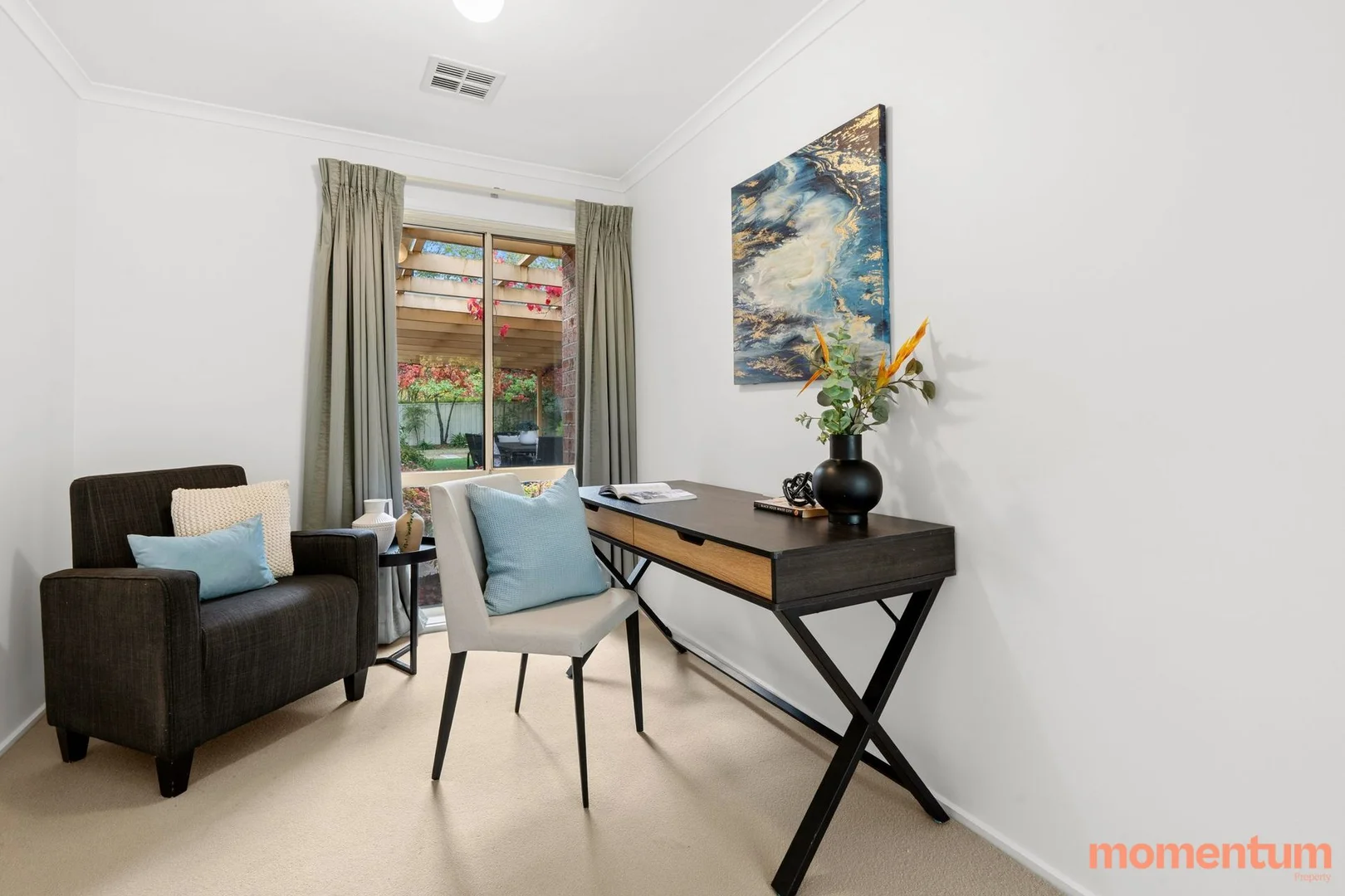 Additional image 14 of 2 Edney Place, Isaacs ACT 2607