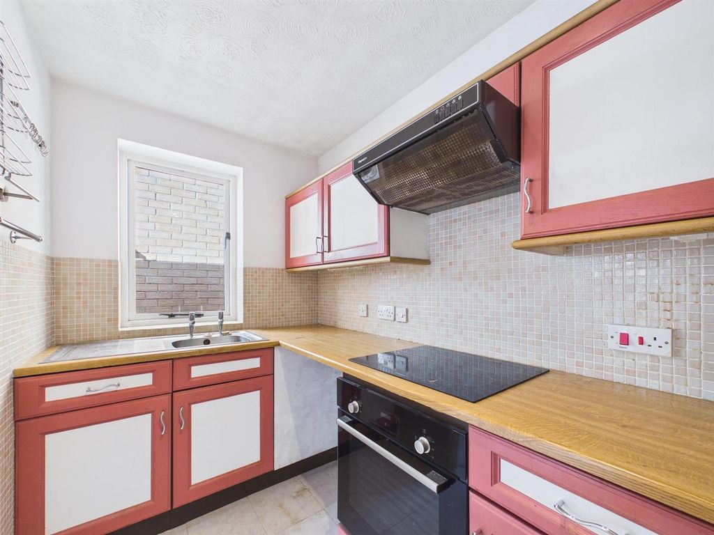 Additional image 5 of 2 bed flat for saleWelland Mews, Stamford PE9