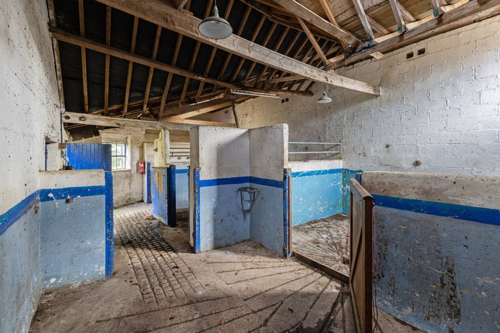 Additional image 11 of 5 bed property for saleCharnage, Mere, Warminster, Wiltshire BA12
