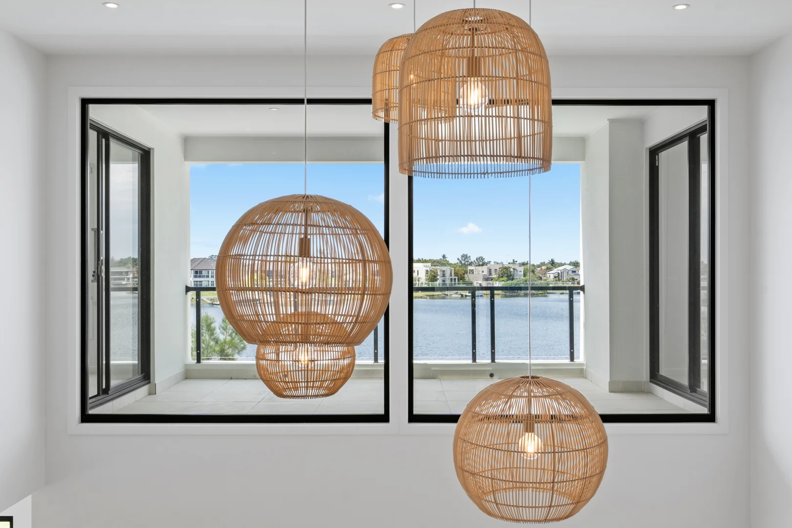 Additional image 18 of 8 Lake Serenity Boulevard, Helensvale QLD 4212