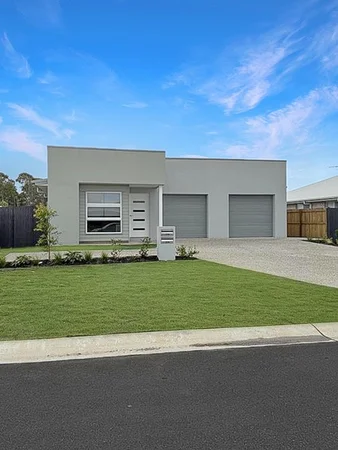 2/14 Manuka Road, Logan Village QLD 4207