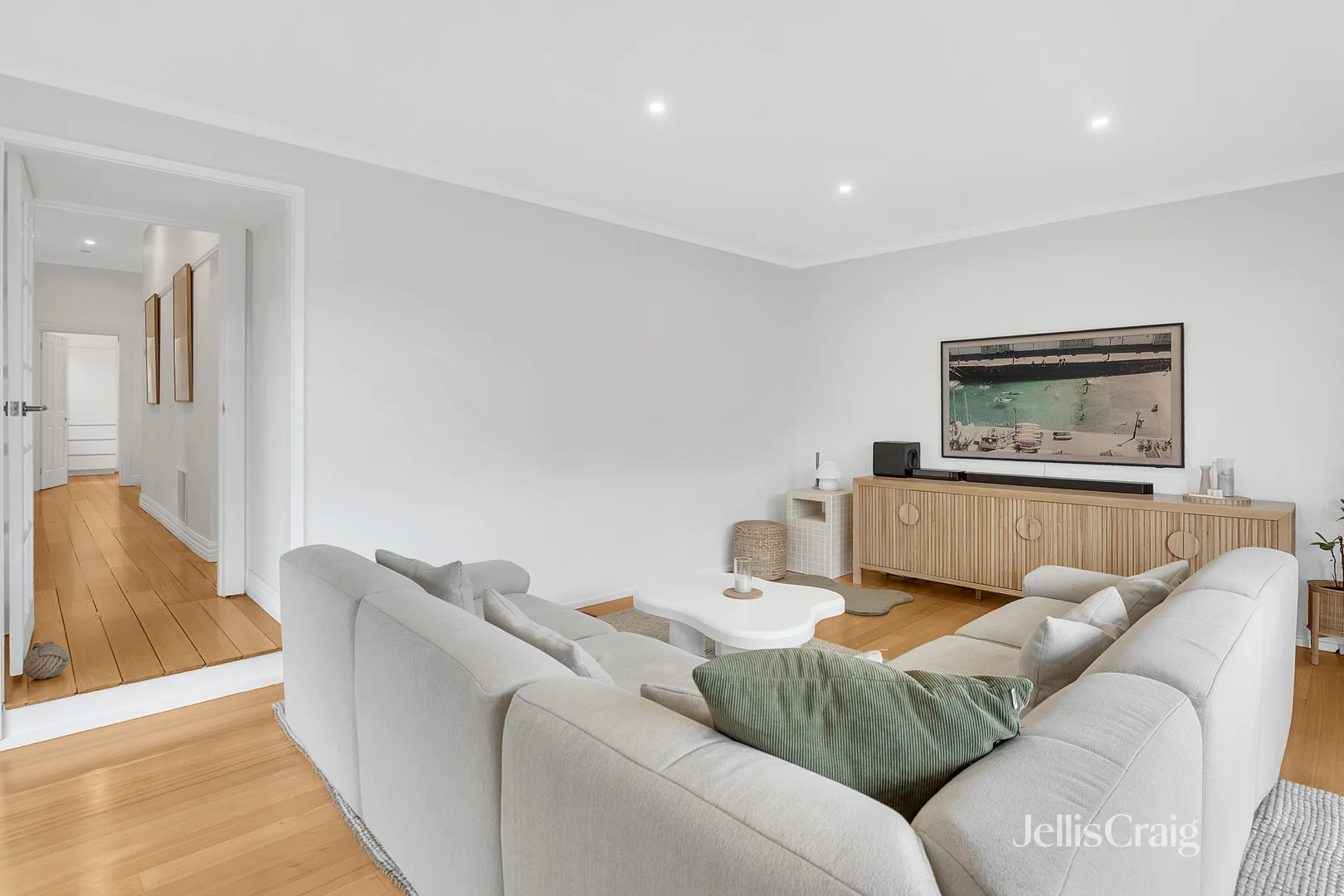 9 Langtree Avenue, Pascoe Vale South VIC 3044