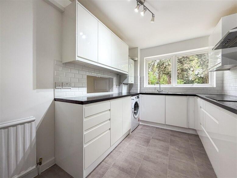 Stewart Road, Harpenden, AL5 photo 2