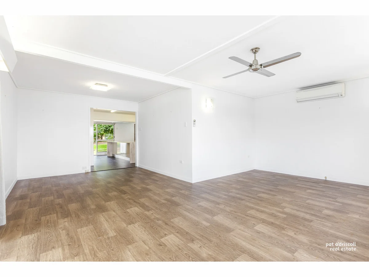33 Queen Street, The Range QLD 4700 photo 3