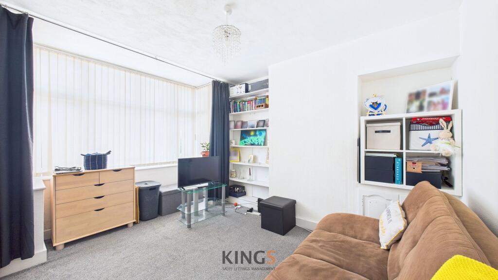 Chelwood Avenue, Hatfield, AL10 photo 2