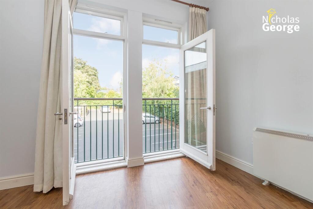 Park Gate, Alcester Road, Moseley, B13 8HS photo 5