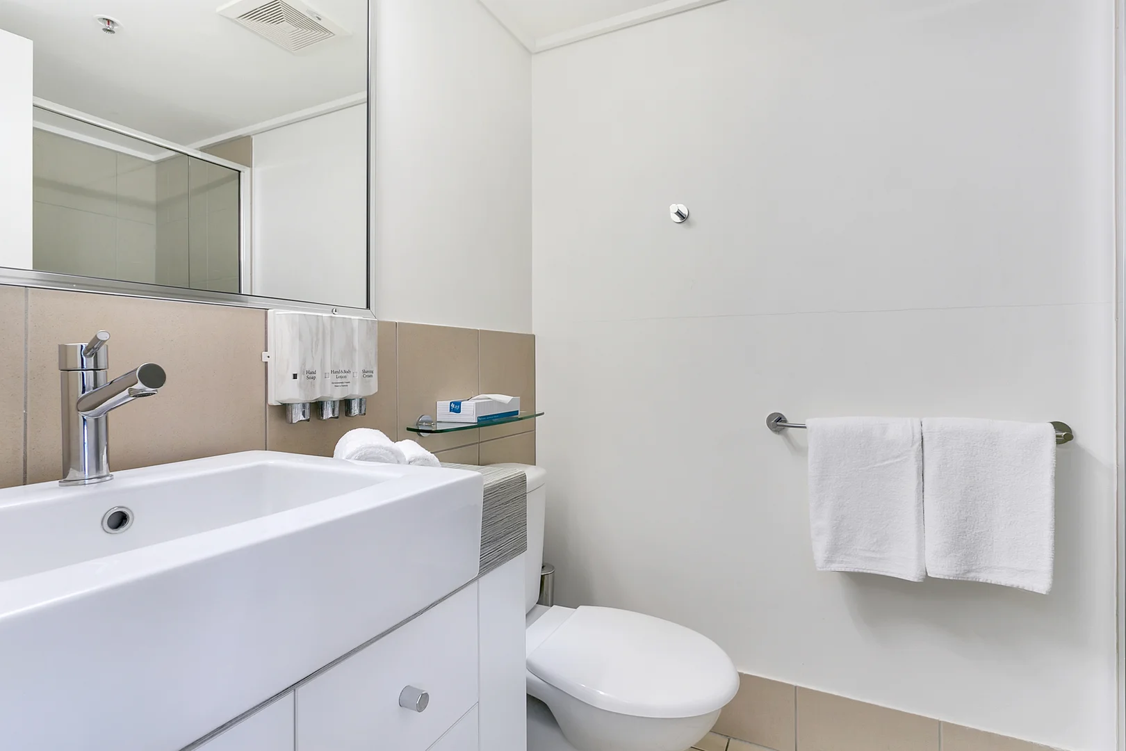 Additional image 11 of 709-710/58-62 McLeod Street, Cairns City QLD 4870