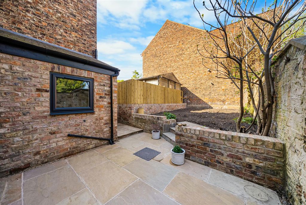 Additional image 17 of 4 bed end terrace house for saleVyner Street, York YO31