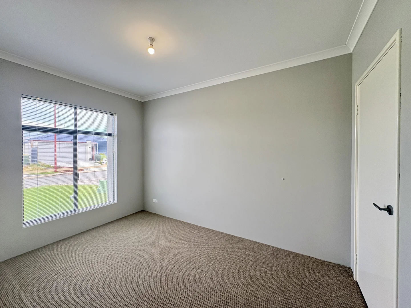 Additional image 11 of 23 Woodbridge Circuit, Meadow Springs WA 6210