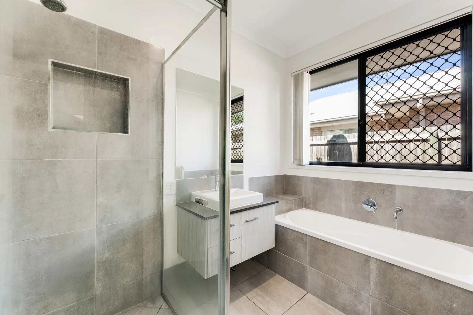 Additional image 16 of 6 Essington Mews, Leichhardt QLD 4305