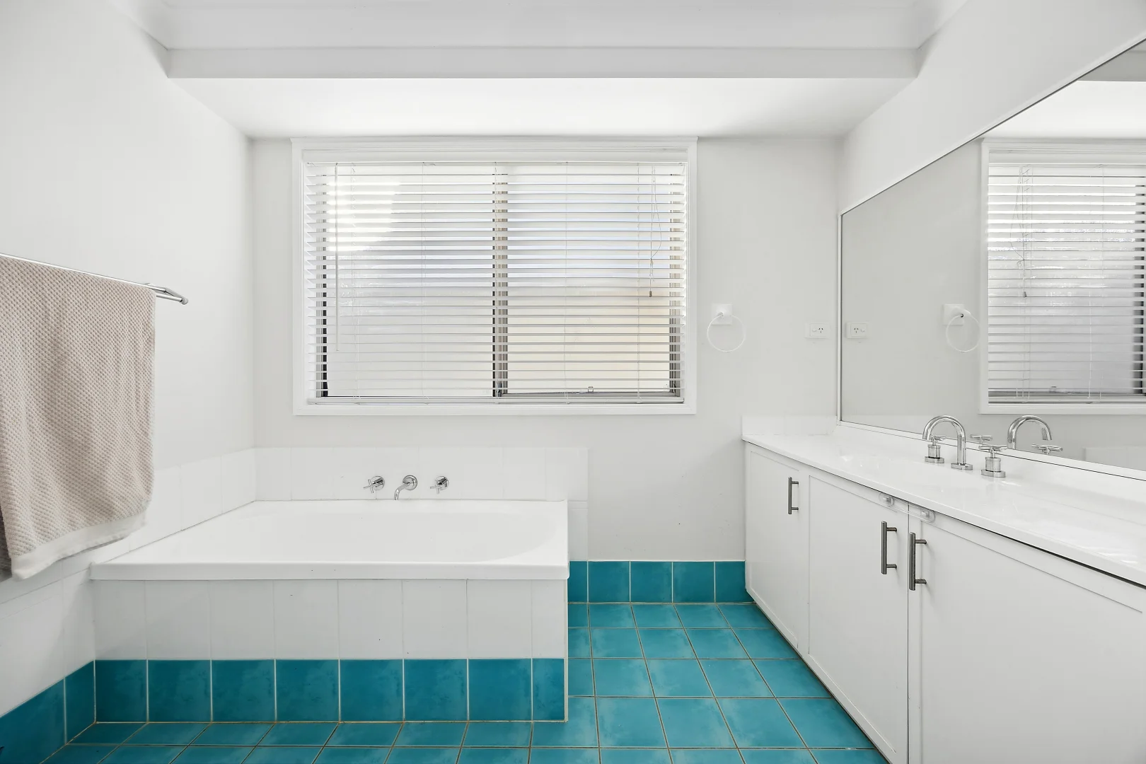 Additional image 8 of 1 Viewfield Crescent, Woongarrah NSW 2259