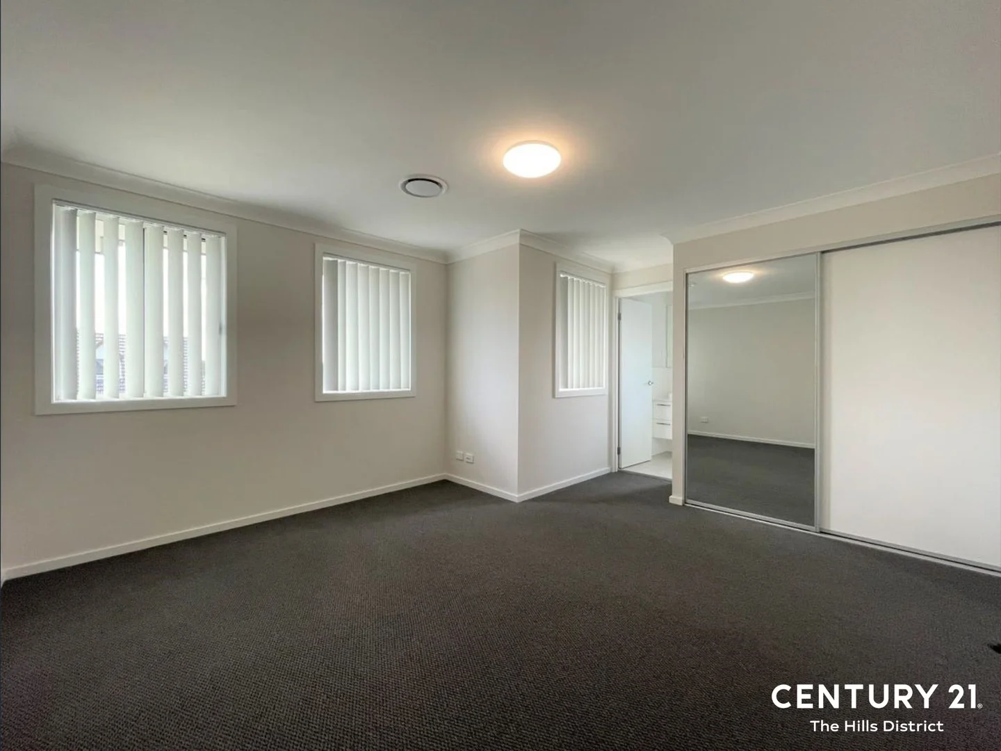 Additional image 3 of 25 Parkland Avenue, Macquarie Fields NSW 2564