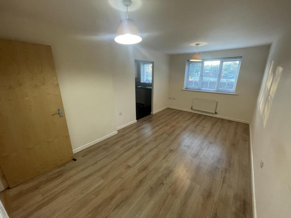 Shropshire Way, West Bromwich, West Midlands, B71 photo 2