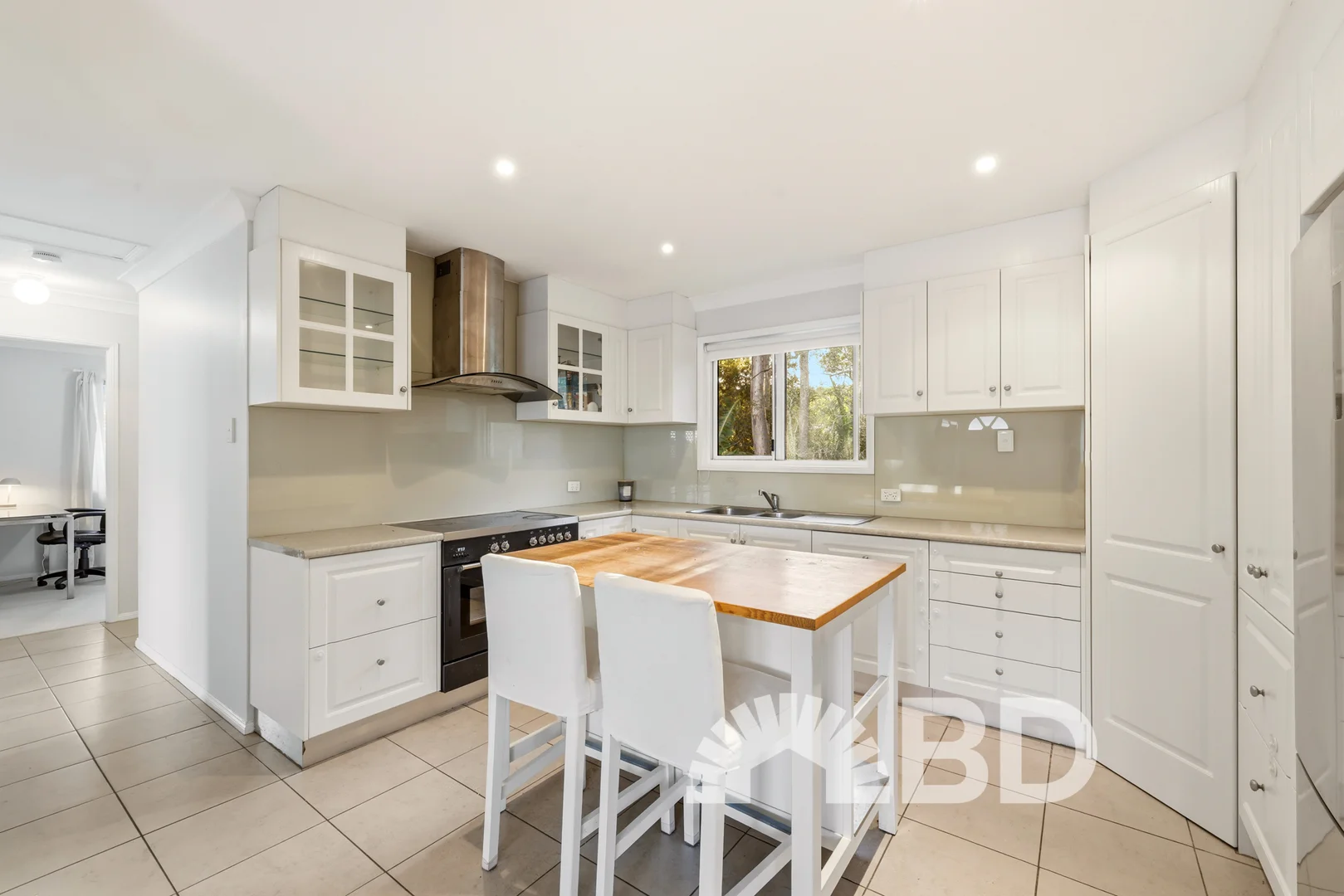 37 Tibrogargan Drive, Narangba QLD 4504 photo 4