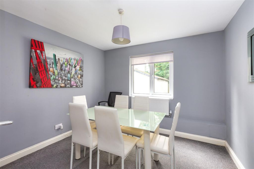 Additional image 4 of 3 bed flat for saleAshton Road, Lancaster LA1