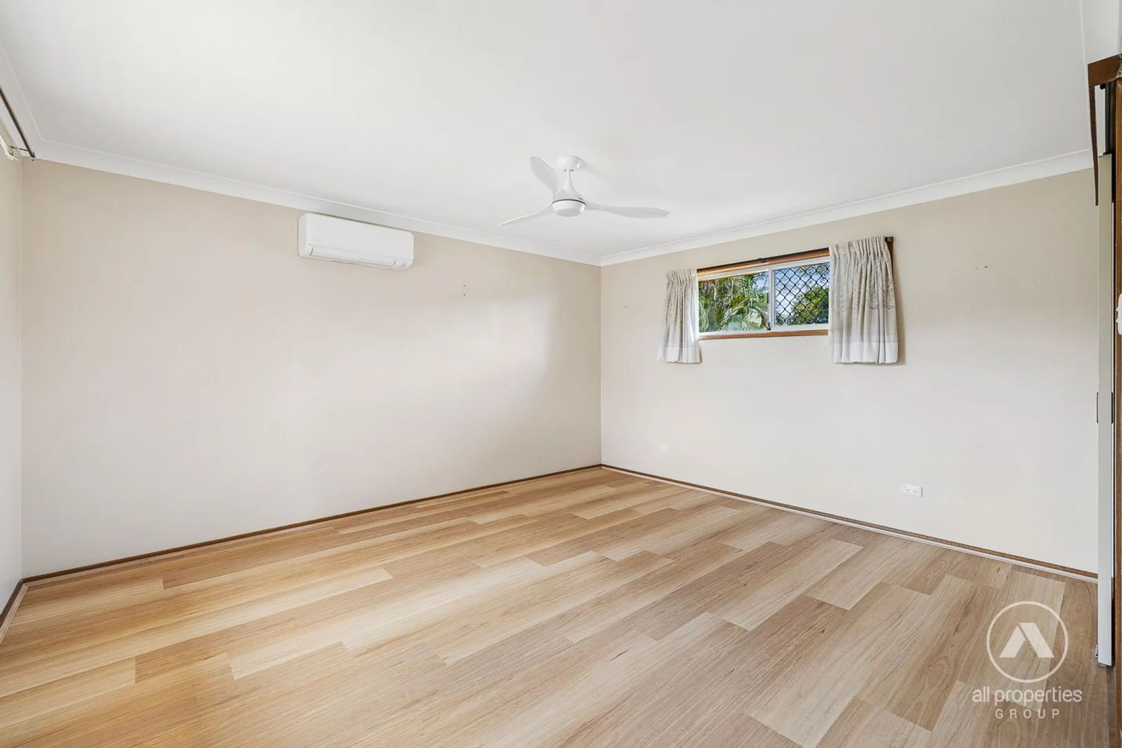 Additional image 8 of 38 CAMELOT CRESCENT, Hollywell QLD 4216