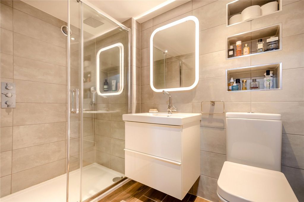 Additional image 10 of 3 bed flat for salePark Avenue, Harrogate, North Yorkshire HG2