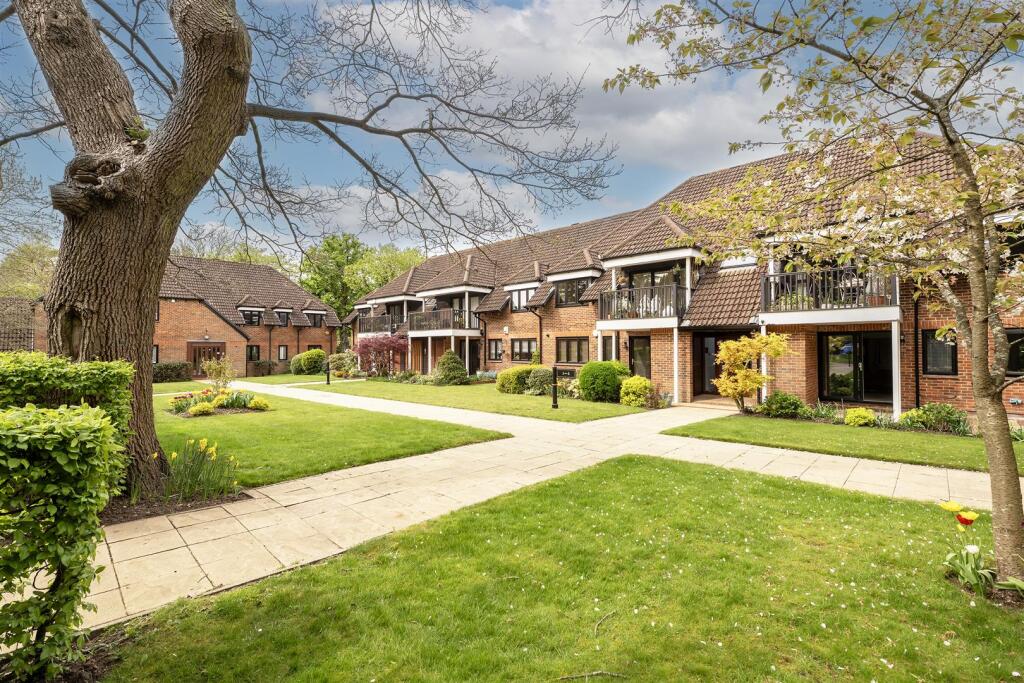 Birklands Park, London Road, St. Albans