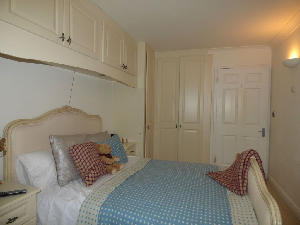 Additional image 6 of 1 bed flat for saleWorcester Road, Malvern, Worcestershire WR14