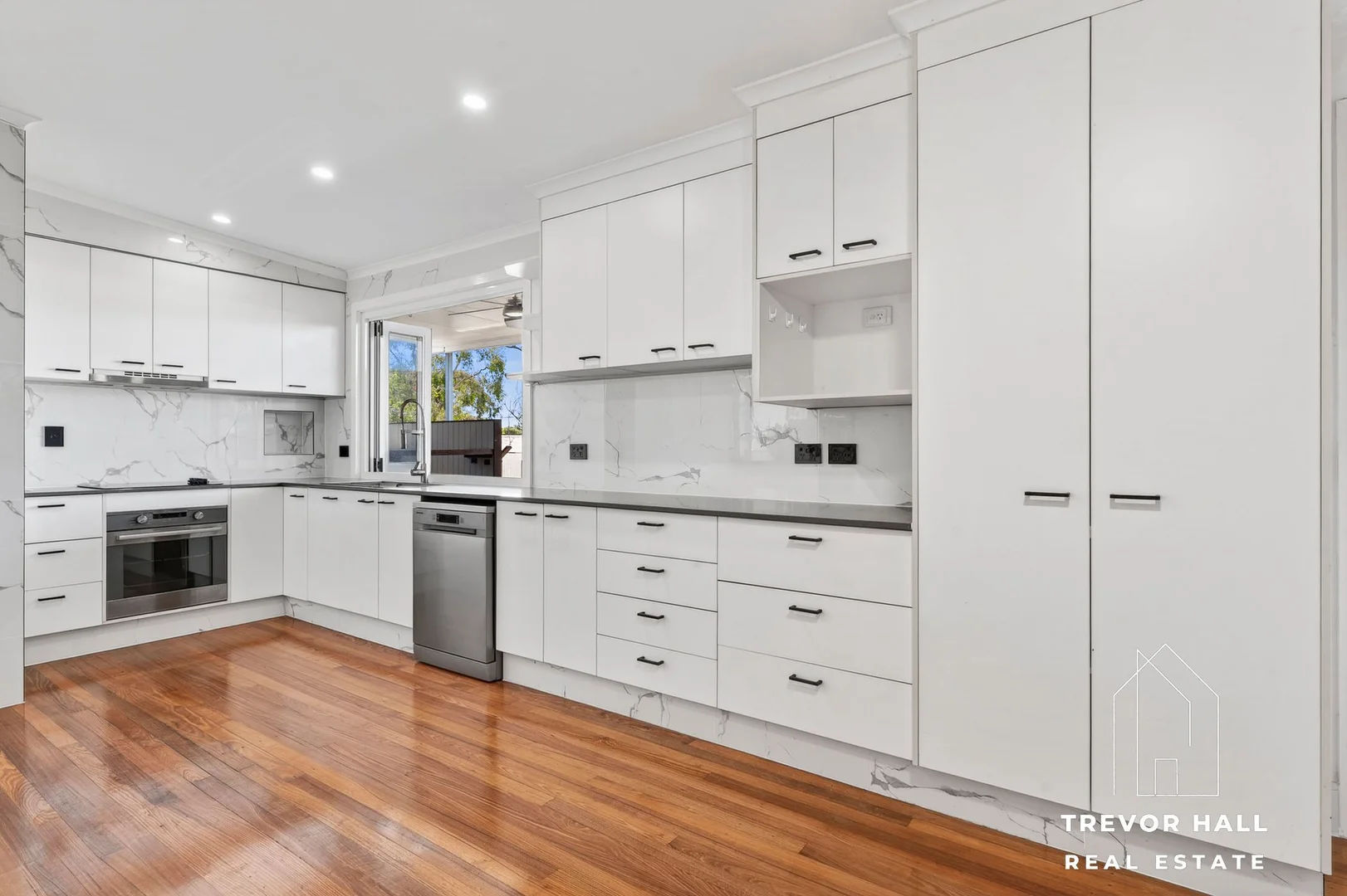 5 Angus Crescent, Caboolture QLD 4510 photo 2