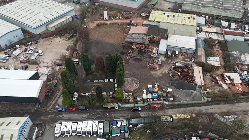 Overend Road Trading Estate, Overend Road, Cradley Heath, B64 7DD
