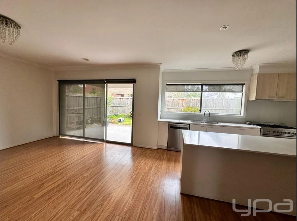 16 Calvert Place, Point Cook VIC 3030 photo 4