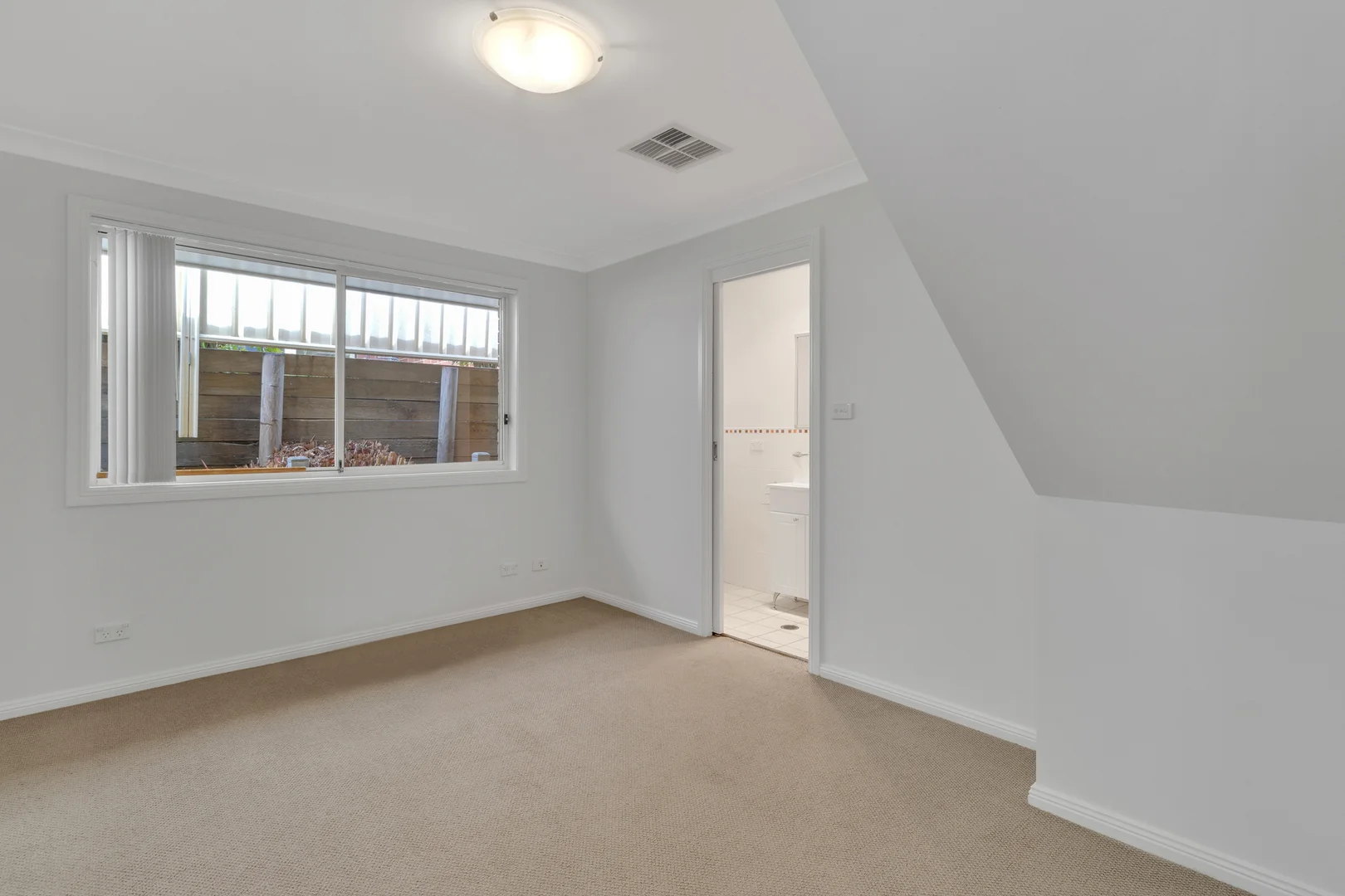 Additional image 4 of 4/227 Brisbane Water Drive, Point Clare NSW 2250
