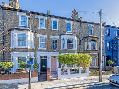 Macfarlane Road, Lonon W12