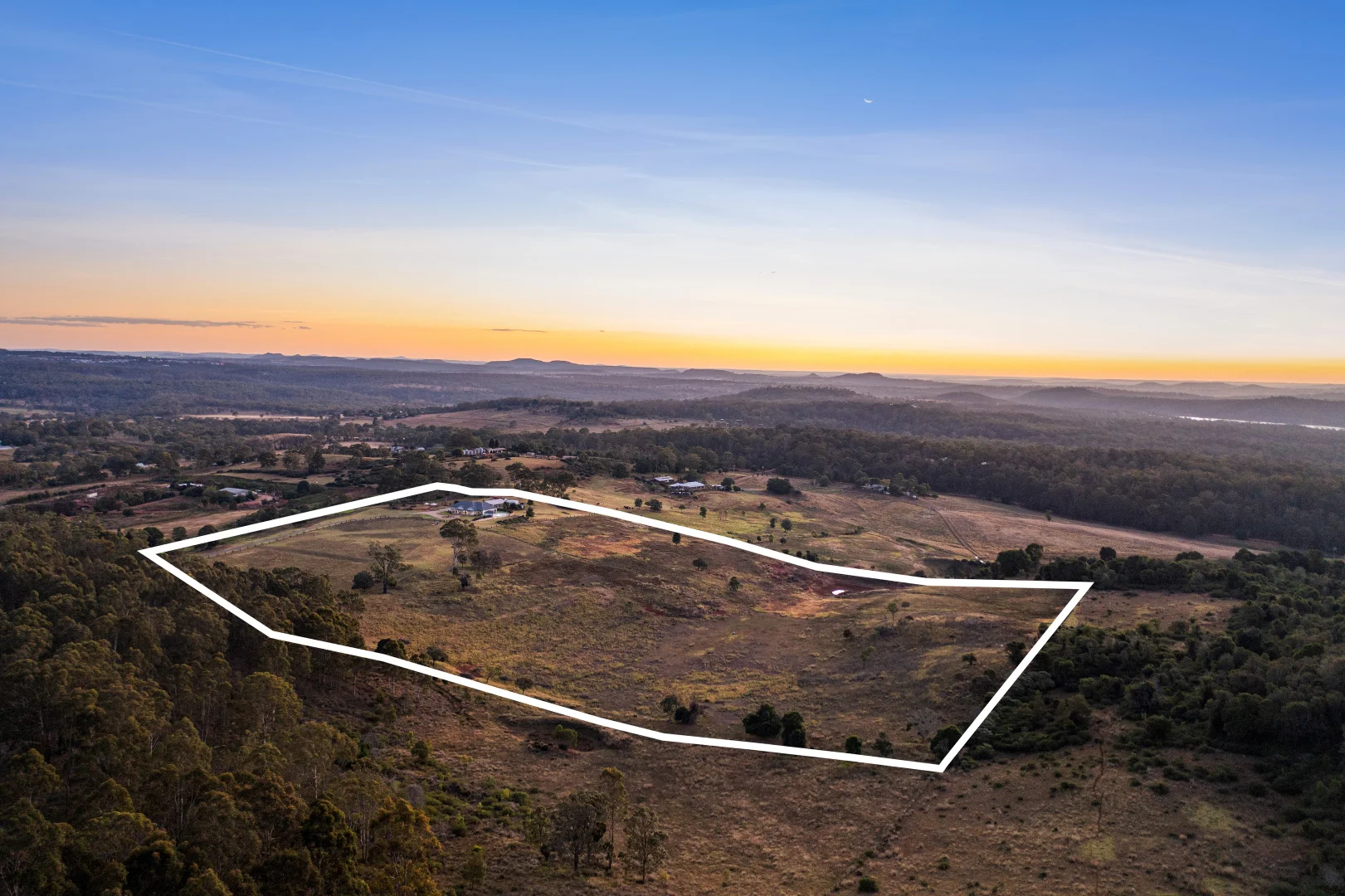 Additional image 36 of 'Balvaird' 9368 New England Highway, Geham QLD 4352