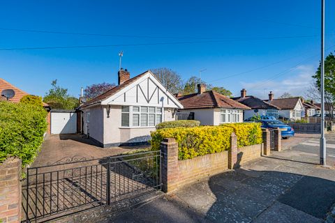 Hazelwood Drive, Pinner HA5