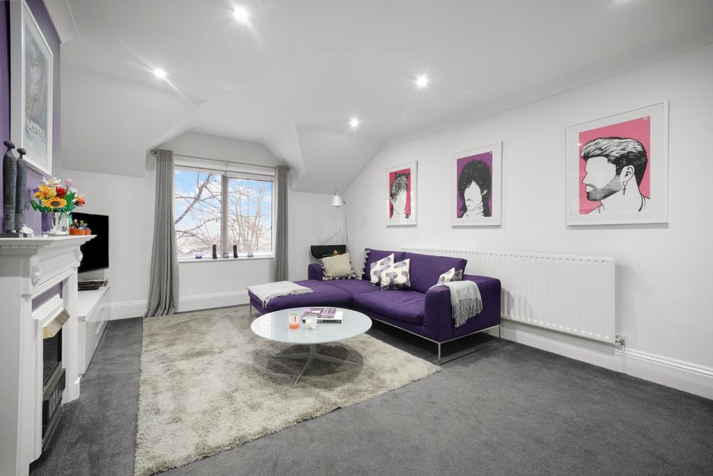 Additional image 2 of 3 bed flat for saleSt. Georges Road, Harrogate, North Yorkshire HG2