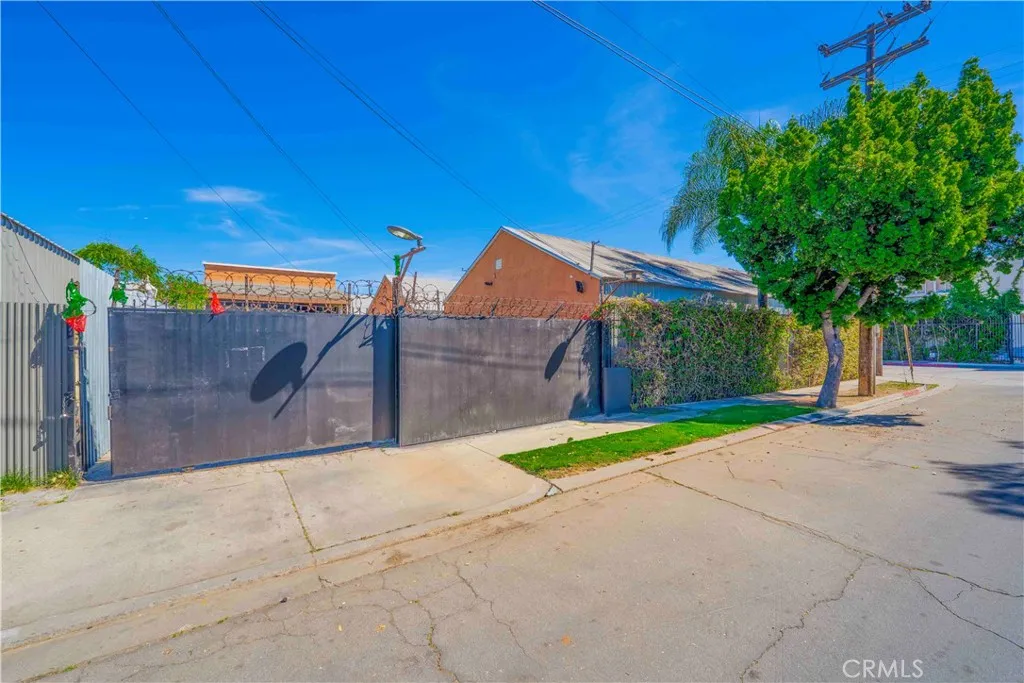 Additional image 52 of 6009 Wilmington Avenue, Los Angeles, CA 90001