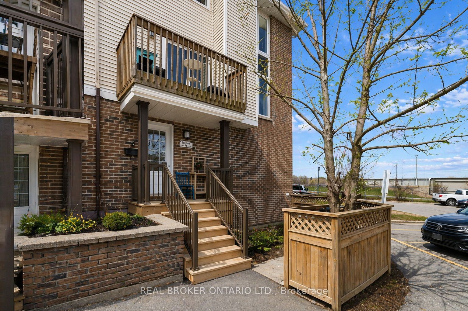 3-7 Timberview Way, Ottawa, ON, K2H 9M5