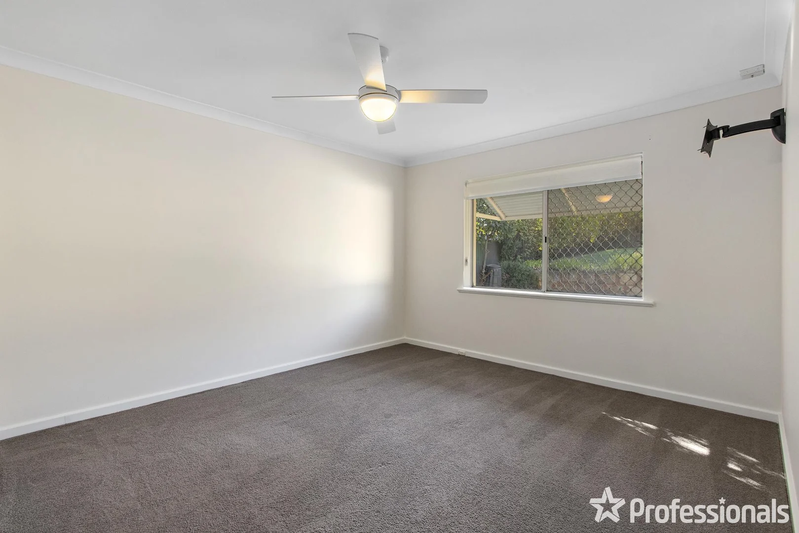Additional image 16 of 4 Endeavour Avenue, Bull Creek WA 6149