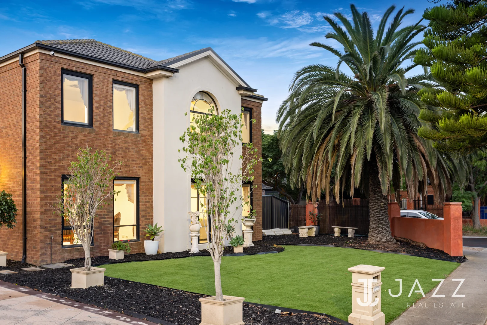 104 Jamieson Way, Point Cook VIC 3030 photo 2